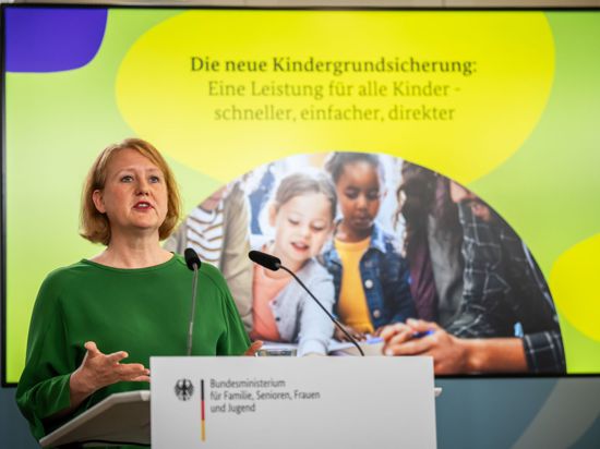 An den Plänen von Familienministerin Lisa Paus zur Kindergrundsicherung gibt es Kritik aus der FDP (Archivbild).