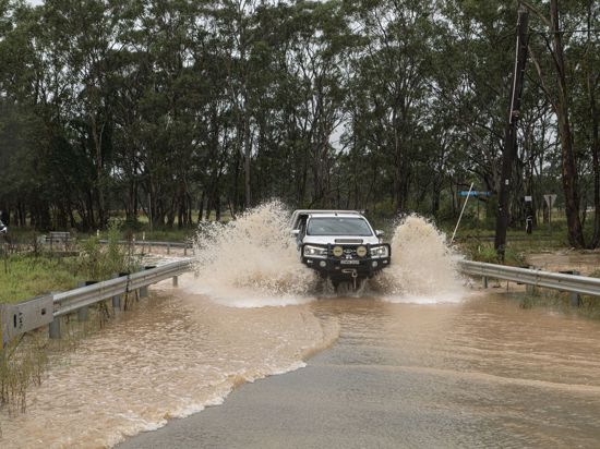 Eine überschwemmte Straße in Vineyard. Das Wetteramt warnte vor „gefährlichen und lebensbedrohlichen Sturzfluten“.