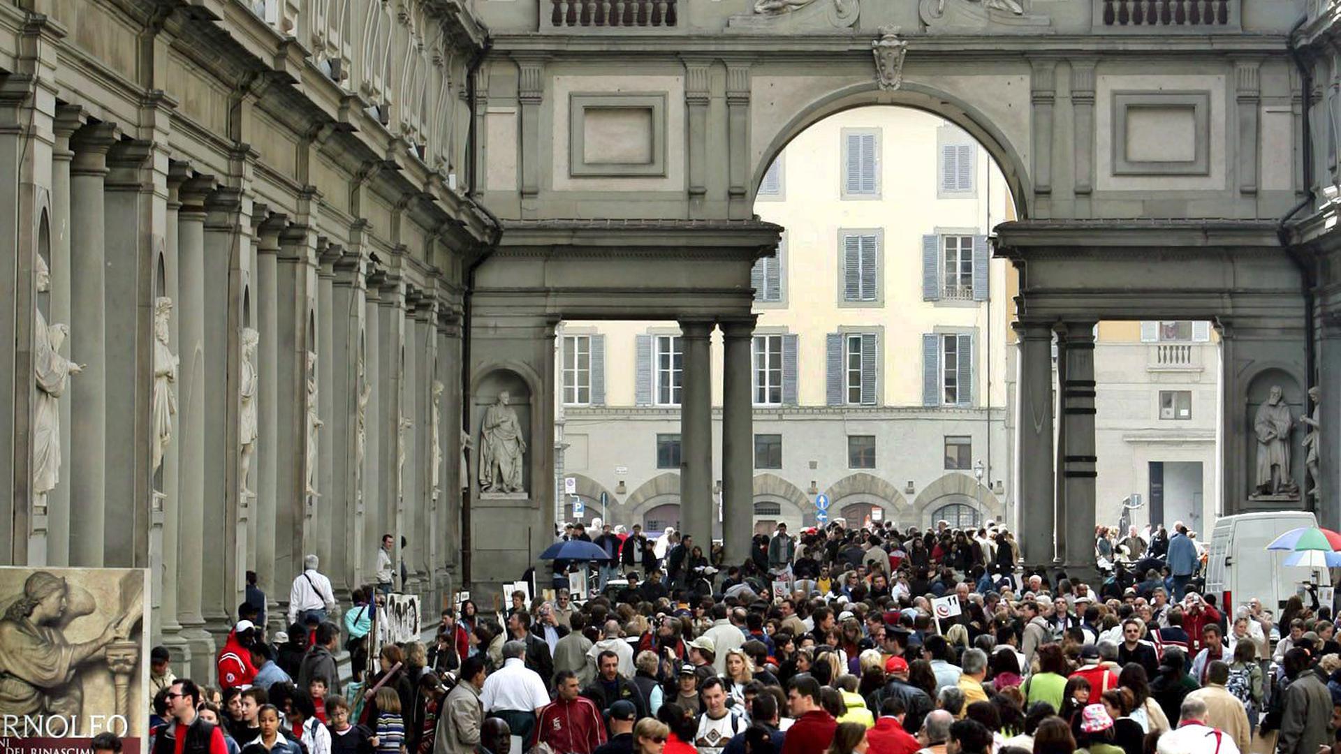 Ein Bild aus alten Zeiten (2006): Florenz fehlen die Touristen und Museumsbesucher.