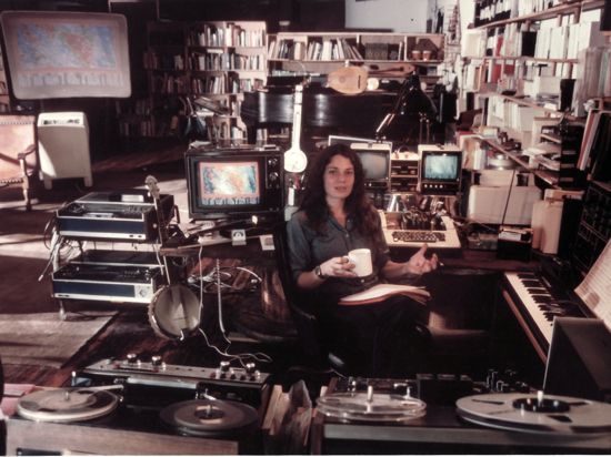 Die US-amerikanische Komponistin Laurie Spiegel im Jahr 1982.