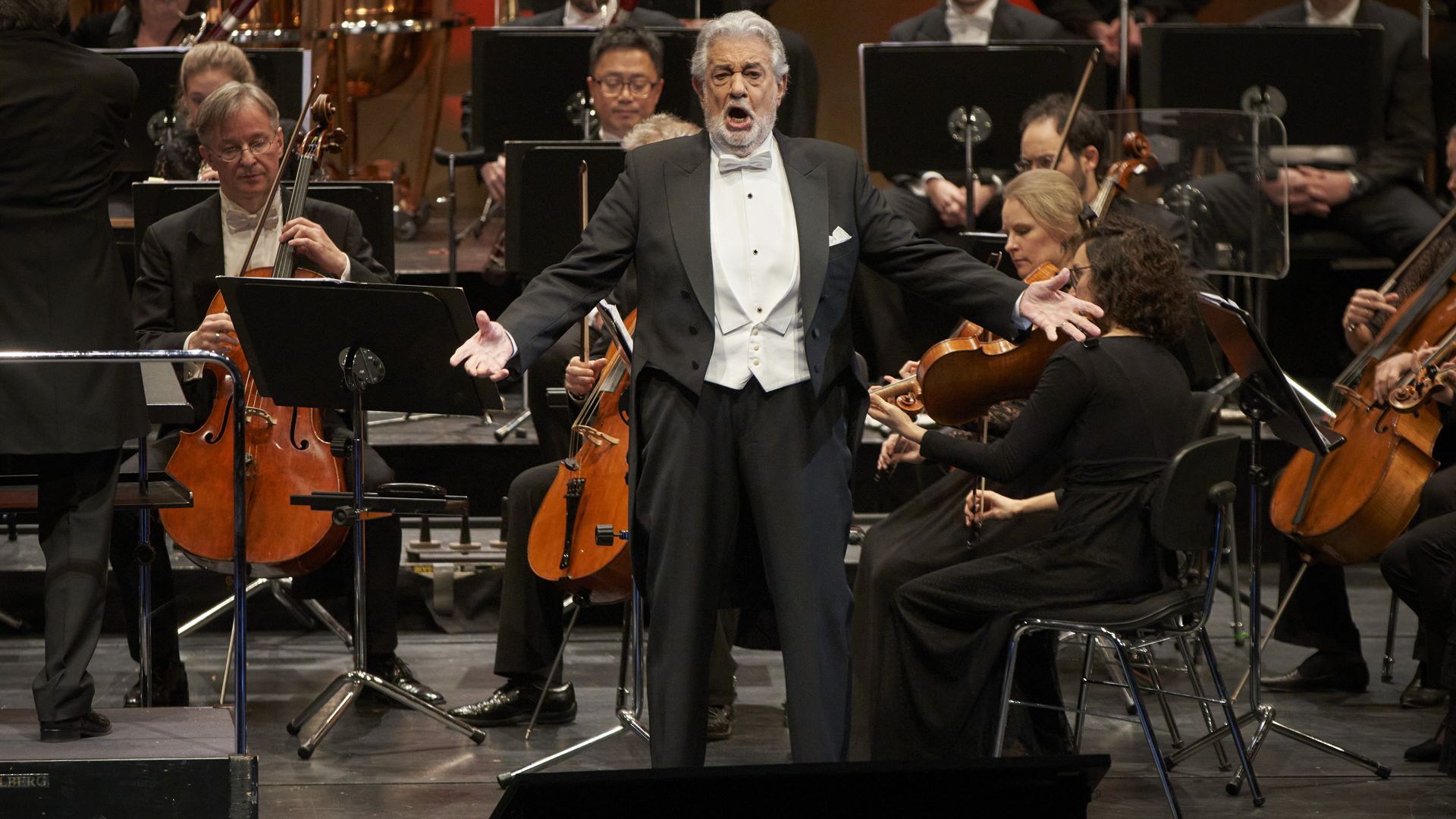 Plácido Domingo wird bei der Verdi-Gala im Festspielhaus von der Philharmonie Baden-Baden begleitet. 