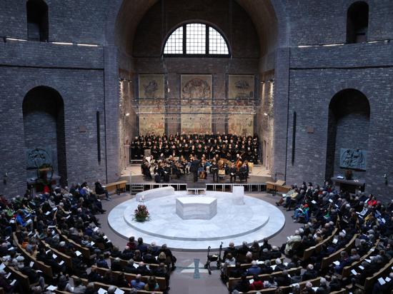 Aufführung der Johannes-Passion in der Karlsruher Kirche St. Stephan durch den Stephanschor unter der Leitung von Patrick Fritz-Benzing.