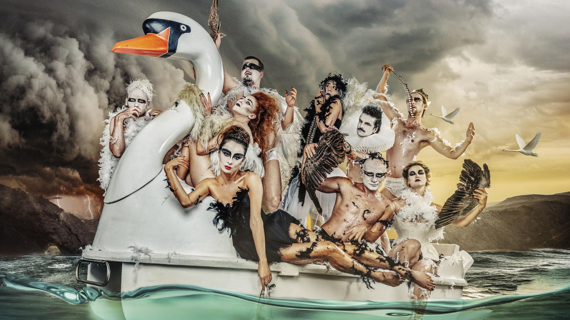  Die niederländische Tanzgruppe Club Guy & Roni kommt mit „Swan Lake“ zum Festival „Tanz Karlsruhe“ 2020.