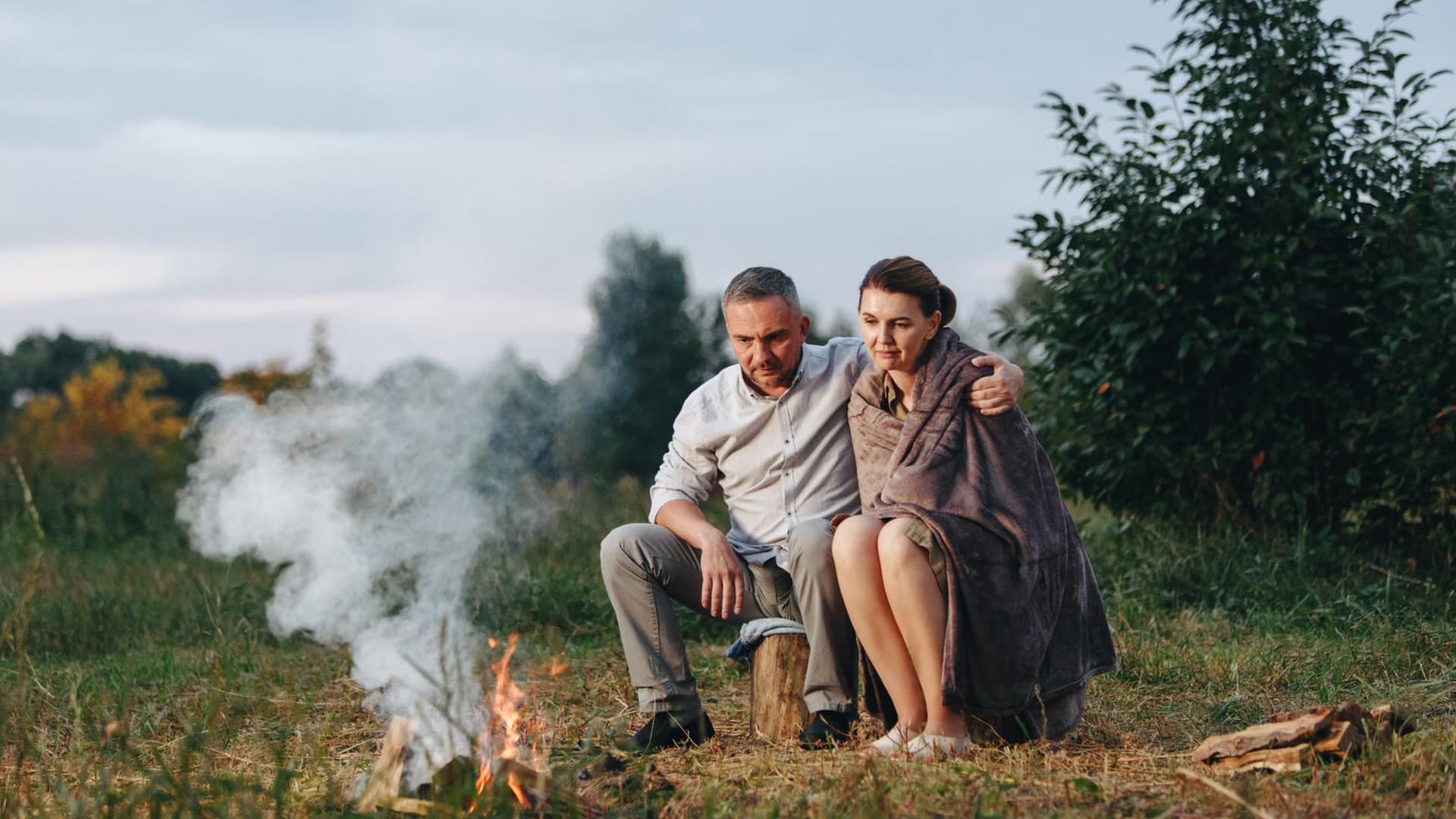 Filmszene mit einem Ehepaar in dem ukrainischen Kurzfilm „Lost Hopes“, der im April 2023 beim Karlsruher Filmfestival „Independent Days“ gezeigt wird.