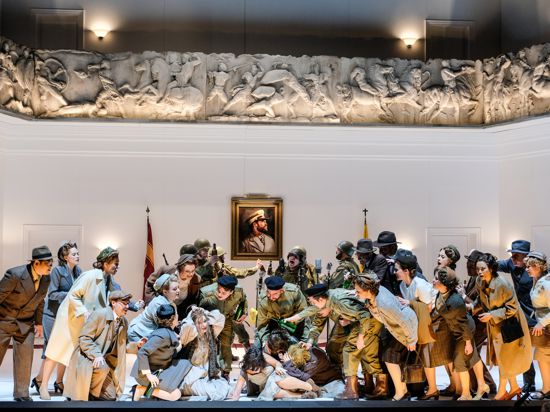 Szene aus der Oper „Hercules“ bei den Karlsruher Händel-Festspielen 2022.