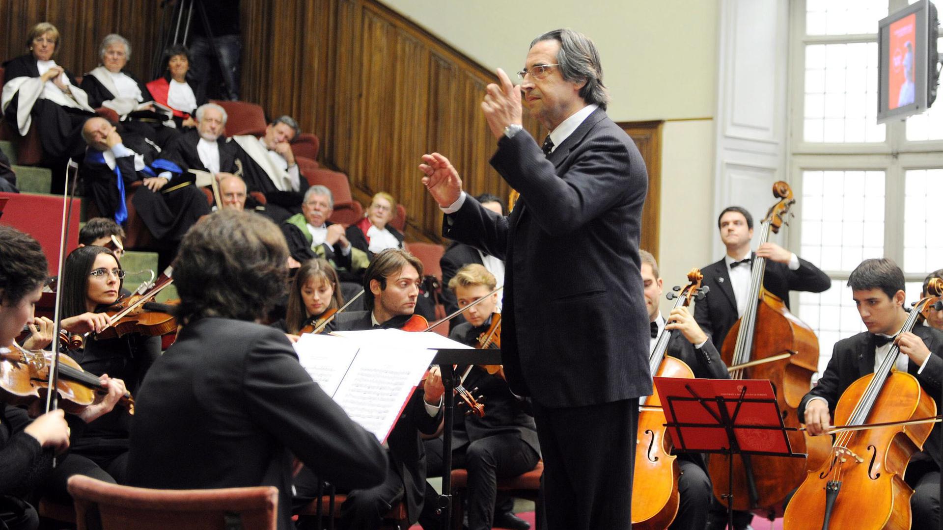 Maestro Riccardo Muti soll das Konzert am 1. Januar bereits zum sechsten Mal dirigieren.