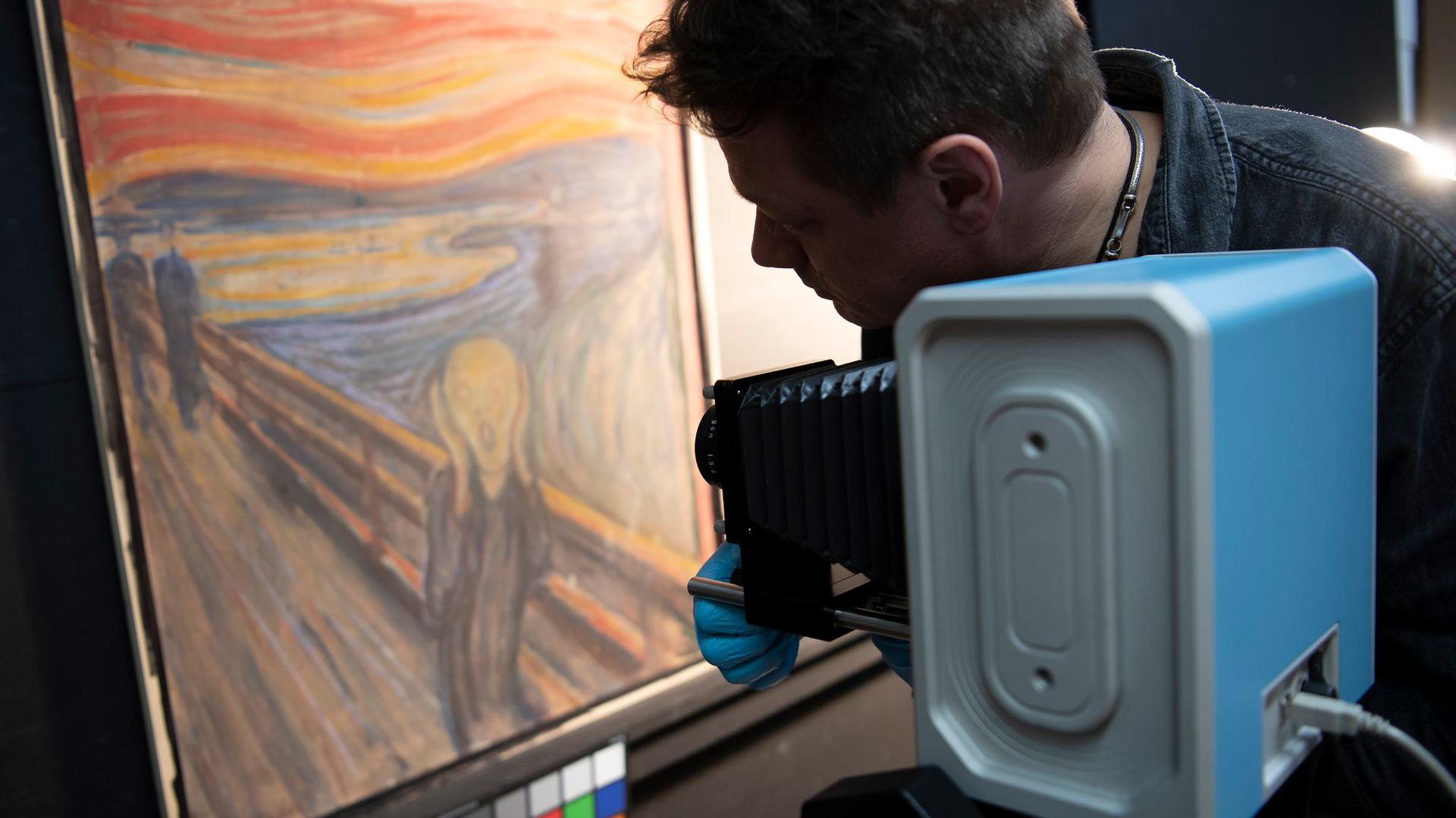 Mit der Infrarotkamera dem Geheimnis auf der Spur: Edvard Munchs „Der Schrei“ wird durchleuchtet.