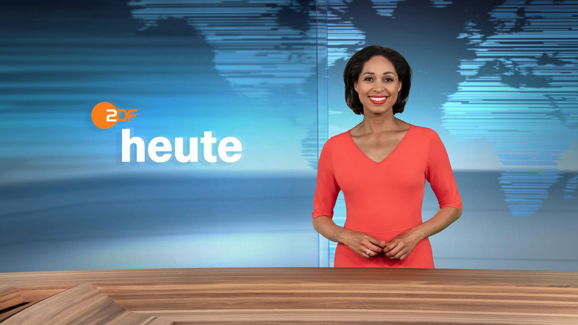 Moderatorin Jana Pareigis im neugestalteten Studio der ZDF-Nachrichtensendung „heute“.