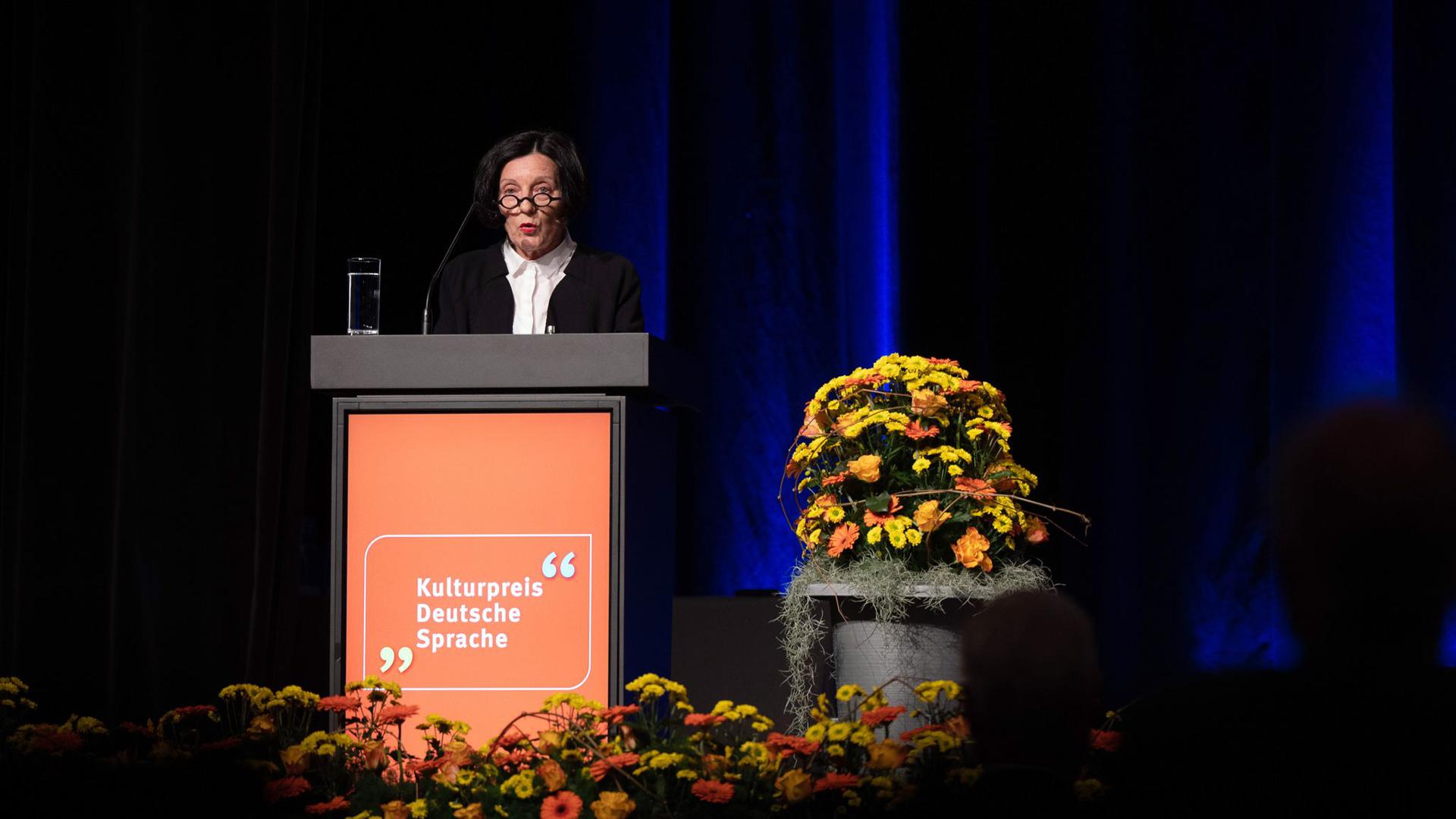 Herta Müller bei der Verleihung des Jacob-Grimm-Preises in Kassel.