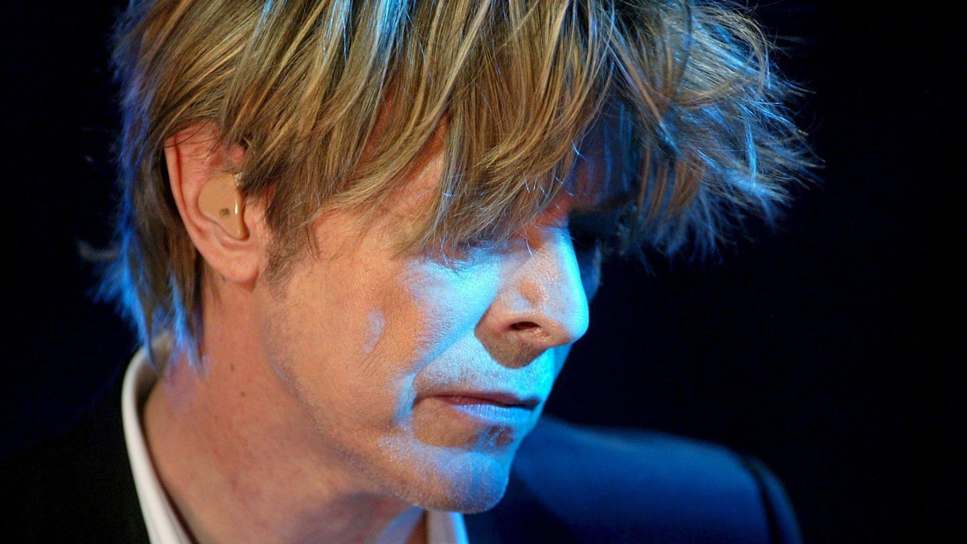 David Bowie beim Montreux Jazz Festival 2002.