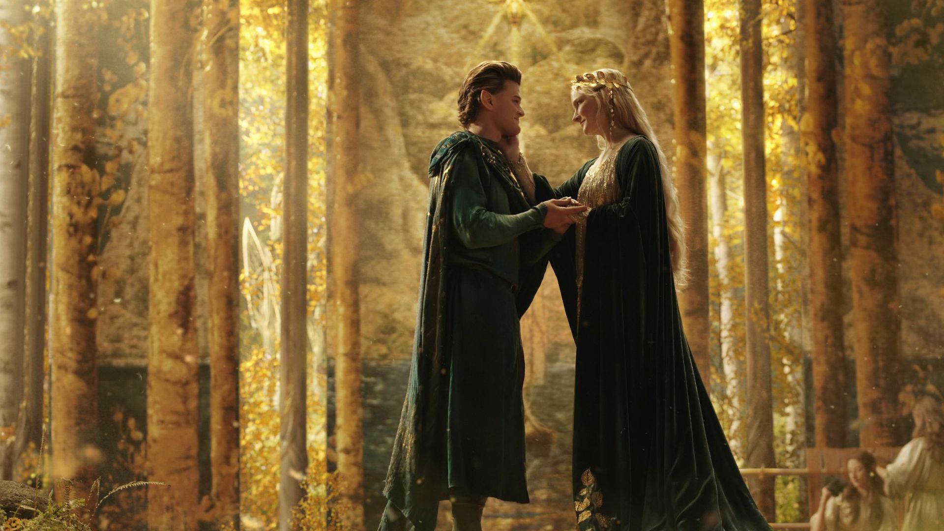 Robert Aramayo (l, Elrond) und Morfydd Clark (Galadriel) in einer Szene aus „Der Herr der Ringe – Die Ringe der Macht“.