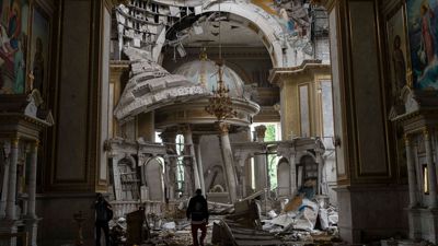 Die Verklärungskathedrale in der Altstadt von Odessa ist im Sommer dieses Jahres bei russischen Angriffen beschädigt worden.