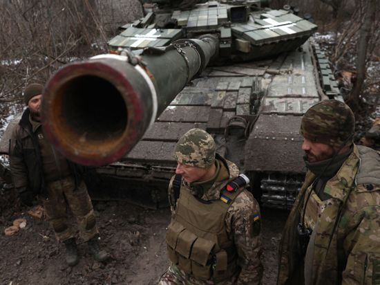 Unverzichtbar für offensive Kriegsführung auf dem Land: Ukraine nutzt heute ältere Panzer aus sowjetischen Konstruktionsbüros - und hofft auf frischen Nachschub von moderner Technik aus Nato-Beständen.