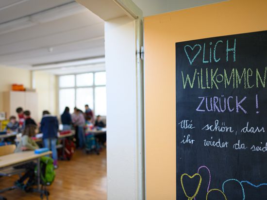 Offene Fragen zur Corona-Verbreitung unter Kindern: Wie hier in Sachsen öffnen bald auch in Baden-Württemberg die Grundschulen im eingeschränkten Regelbetrieb.