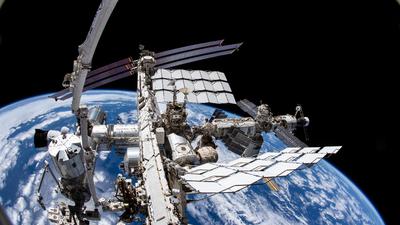 Zusammenarbeit infrage gestellt: Die Internationale Raumstation ISS umkreist seit 1998 unseren Planeten. In Russland gibt es Überlegungen, früher aus dem gemeinsamen Forschungsprojekt im All auszusteigen als bislang geplant.