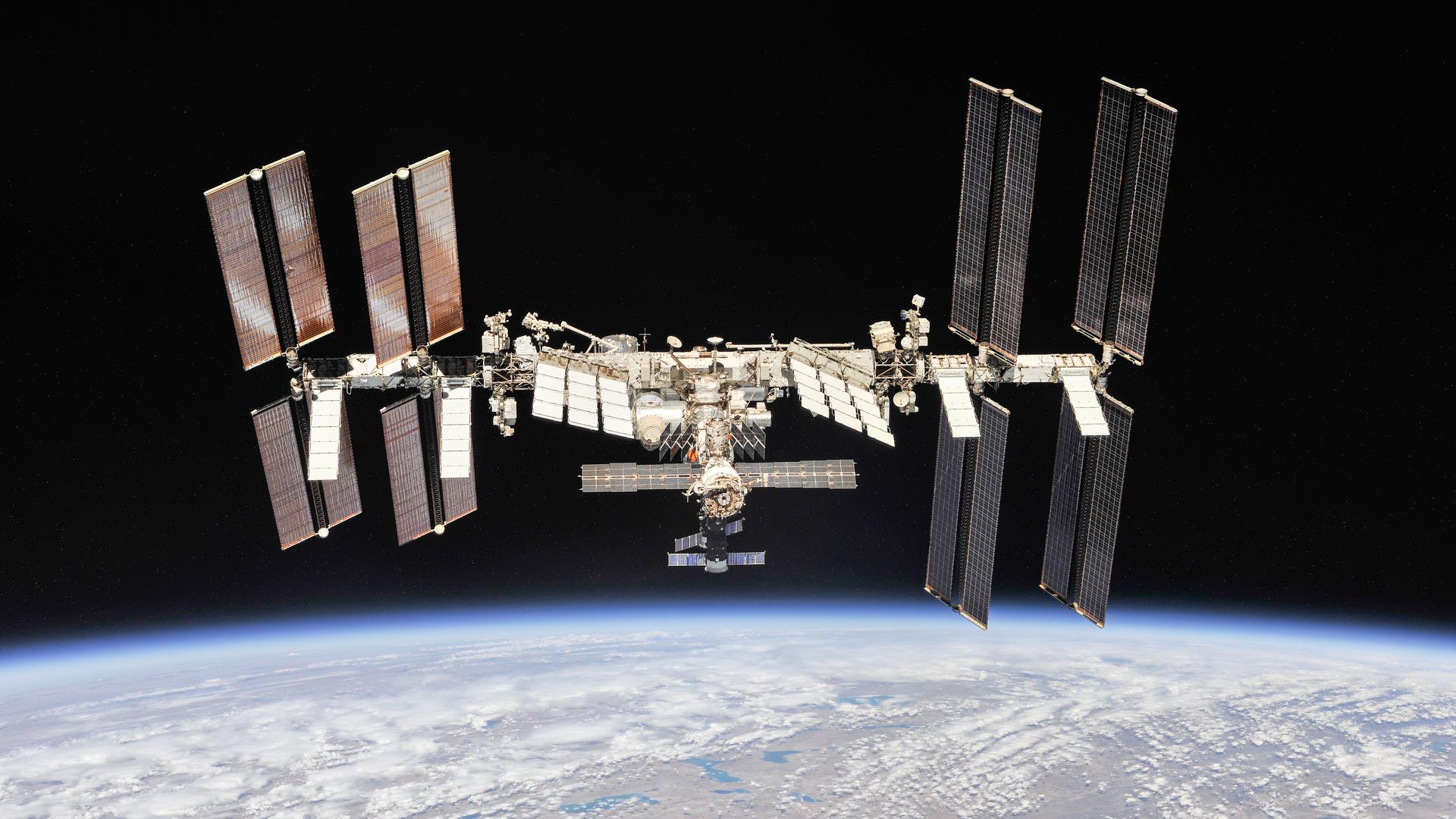 Ungewisse Zukunft: Die ISS ist das teuerste und komplizierteste Bauwerk in der Geschichte der Menschheit. Russlands Entscheidung, die Internationale Raumstation nach 2024 zu verlassen, bringt das gemeinsame Forschungsprojekt im All in große Nöte. 