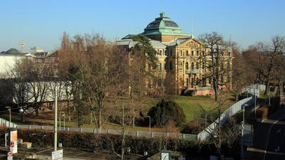 Auf dem Gelände des Bundesgerichtshofs mit dem Erzgroßherzoglichen Palais soll der Neubau der „Stiftung Forum Recht“ entstehen.