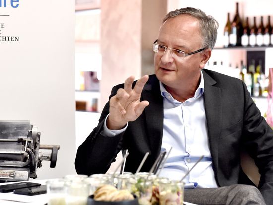 19.08.2021 Interview SPD-Landes- und Fraktionsvorsitzender Andreas Stoch in der BNN-Lounge Majolika, Karlsruhe