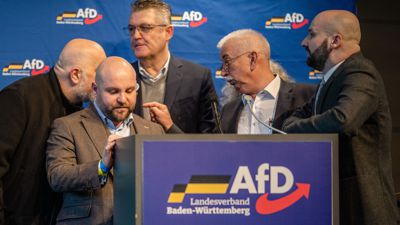 Politiker der AfD-Baden-Württemberg beratschlagen in Rottweil über das weitere Vorgehen beim Landesparteitag. 