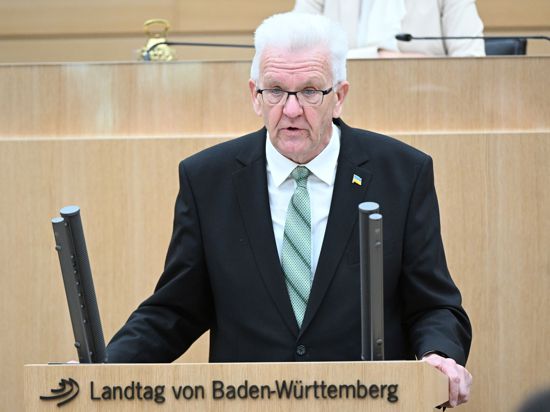 Winfried Kretschmann (Bündnis 90/Die Grünen), Ministerpräsident von BW, spricht im Landtag.