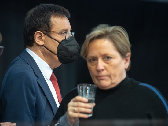 Wolfgang Reinhart (l.,CDU) und Susanne Eisenmann (CDU)
