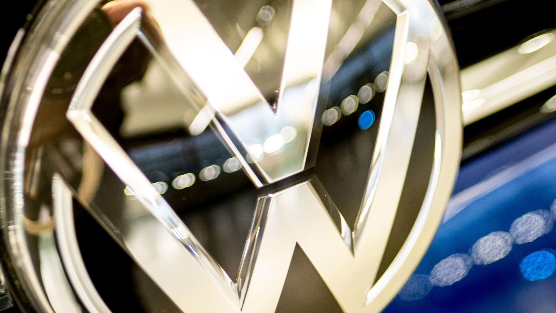 Volkswagen baut seine eigenen IT-Aktivitäten weiter aus, zeigt sich bei der zunehmenden Digitalisierung in Autos und Geschäftsprozesse aber auch offen für neue Partnerschaften.