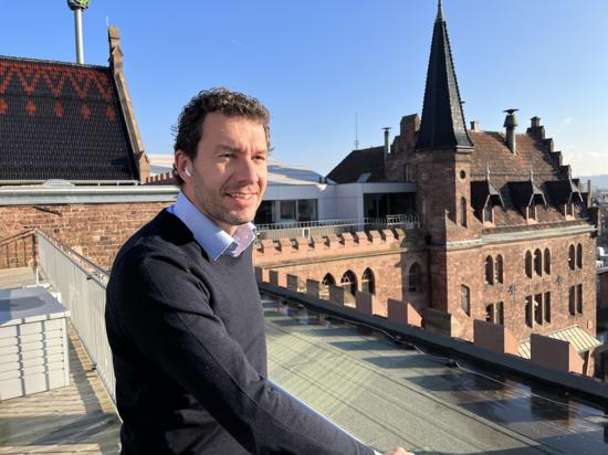 Über den Zinnen der Höpfner-Burg: Chrono24-Geschäftsführer Tim Stracke hat das Geschehen auf dem Markt für Luxusuhren weltweit im Blick.