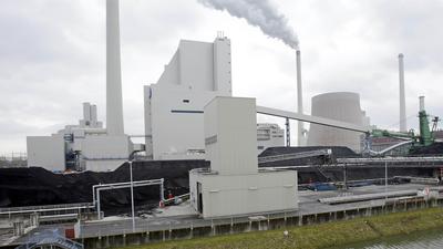 Steinkohle vor den Karlsruher Kraftwerken: Der EnBW-Konzern hatte für diese 2021 rund 72 Prozent der Steinkohle aus Russland bezogen, nur 16 Prozent aus den USA und 12 Prozent aus Kolumbien.