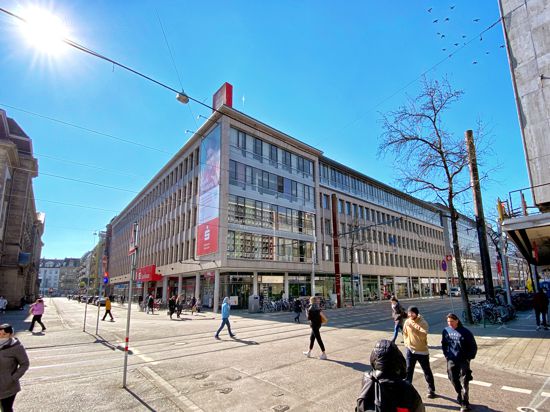 Sonnige Zeiten für die Sparkasse: Das Karlsruher Geldhaus hat sich eine Wachstumsstrategie veordnet. Potenzial für neue Kundschaft gebe es in der Technologieregion.