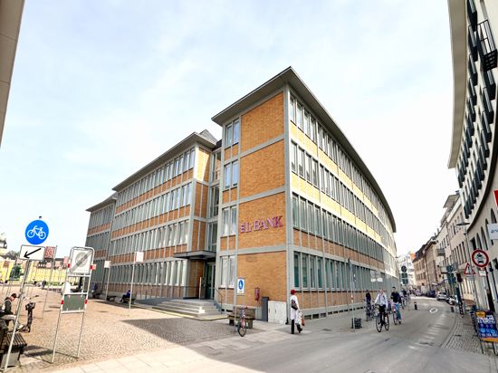 Eine große Bank mit Sitz in Karlsruhe ist die L-Bank. Sie zählt zu den 15 größten Kreditinstituten Deutschlands und hat jetzt Bilanz zum vergangenen Geschäftsjahr gezogen.