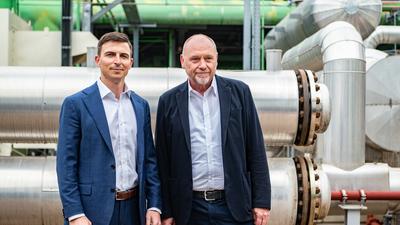 Deutsch-australisches Unternehmen zur Lithiumgewinnung: Die beiden Geschäftsführer Francis Wedin (links) und Horst Kreuter, Gründer der deutschen Tochter Vulcan Energie Ressourcen, bringen Vulcan in Frankfurt an die Börse.