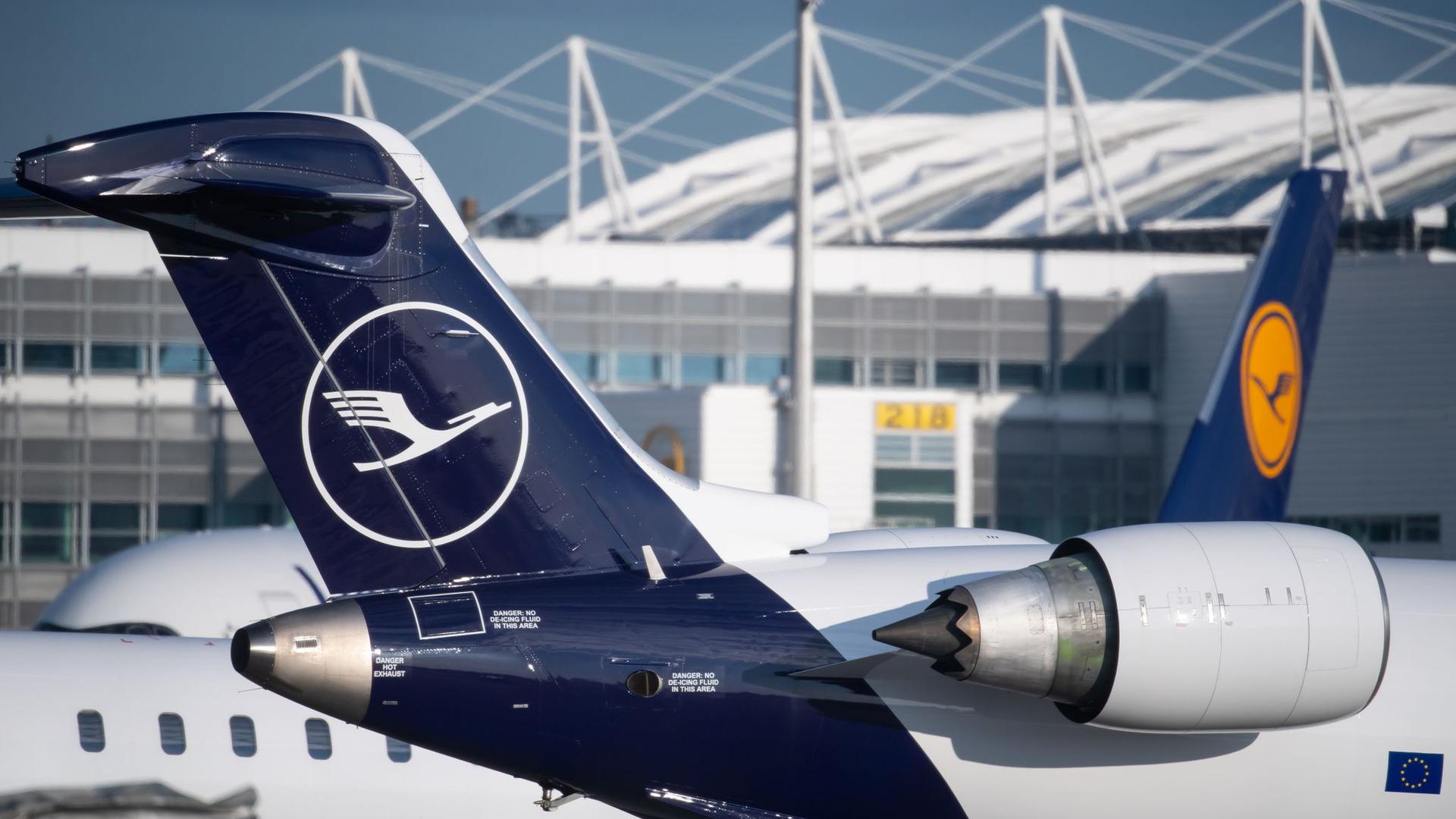 Bei der Lufthansa soll die Anzahl der Führungskräftestellen konzernweit um 20 Prozent reduziert werden.