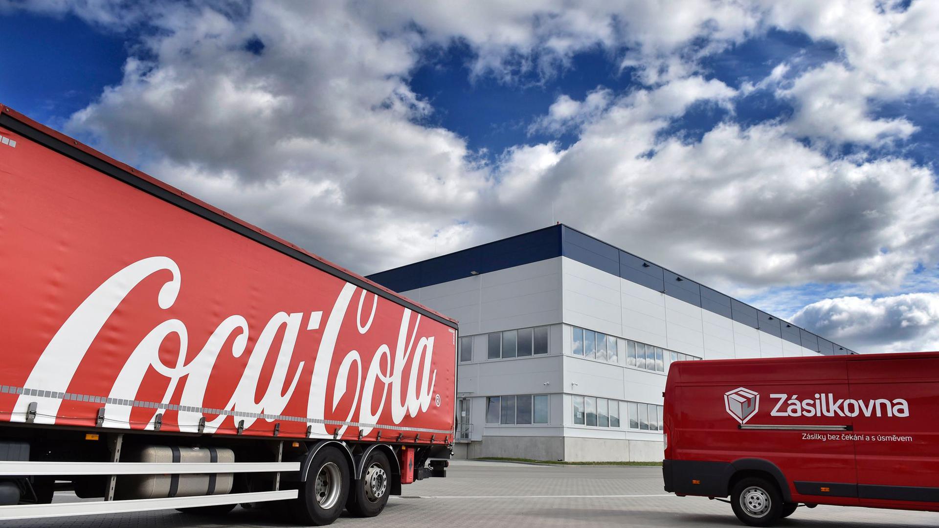 Coca Cola Will Tausende Stellen Streichen