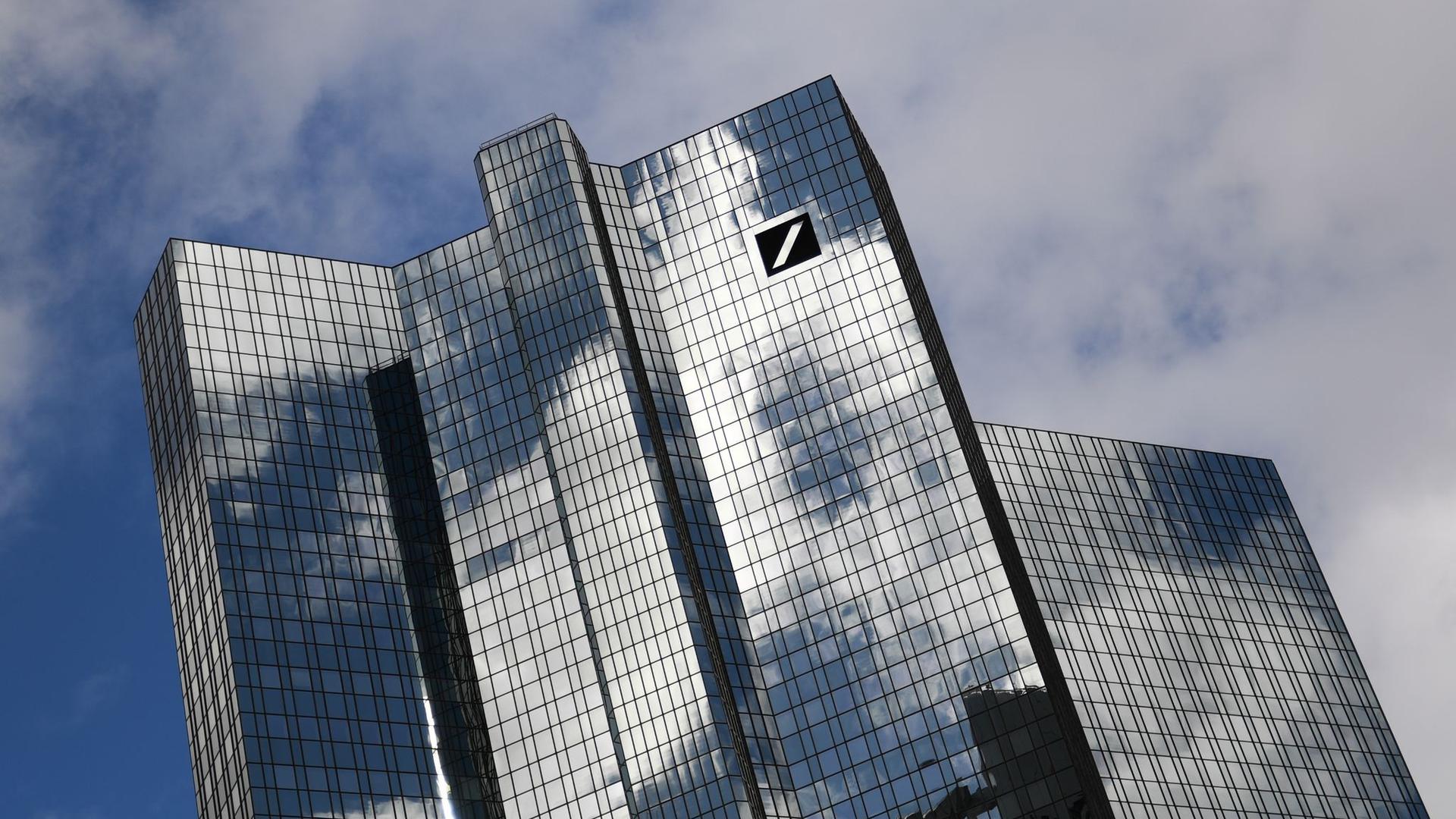 Die Deutsche Bank im Frankfurter Bankenviertel.