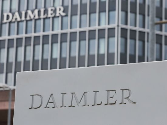 Daimler profitierte im dritten Quartal unter anderem von seinen Maßnahmen für mehr Effizienz und Kostendisziplin.