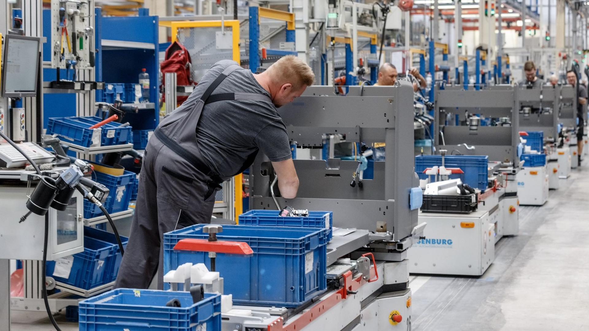 Die deutsche Industrie hat ihre Produktion auch im Oktober gesteigert.