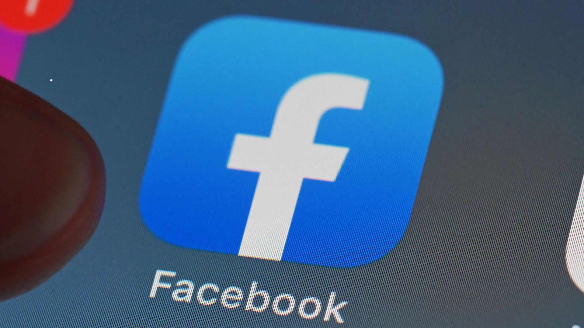 Die Daten von zahlreichen Facebook-Nutzern sind erneut im Internet aufgetaucht.