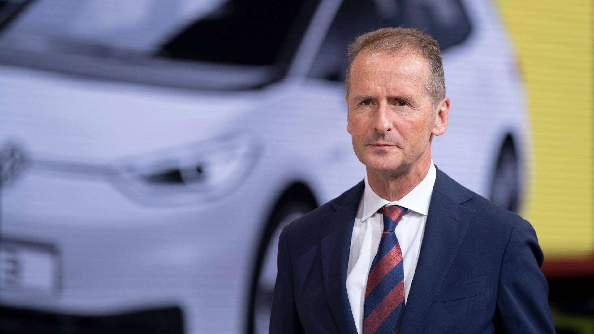 Herbert Diess, Vorstandsvorsitzender der Volkswagen AG, am Stand von Volkswagen auf der IAA.