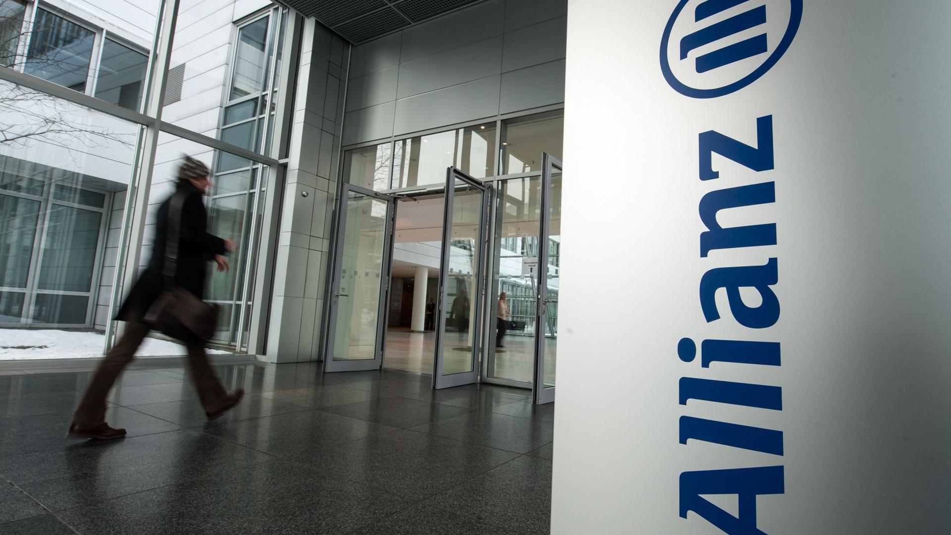 Die Allianz-Versicherung hat für 1,4 Milliarden Euro ein neues Büro-Hochhaus in der Frankfurter Innenstadt erworben.