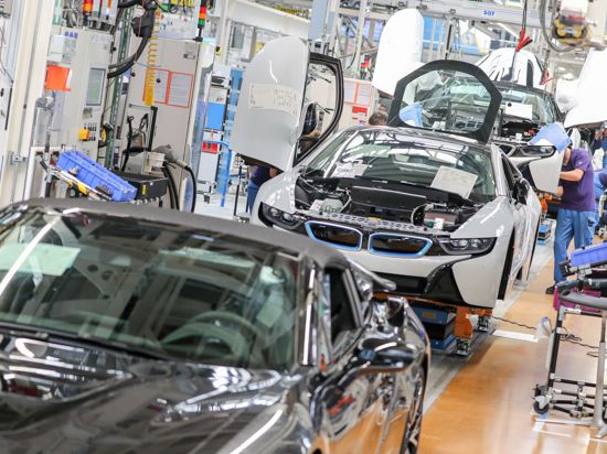 Die globale Autoindustrie hat im ersten Halbjahr Rekordgewinne eingestrichen.