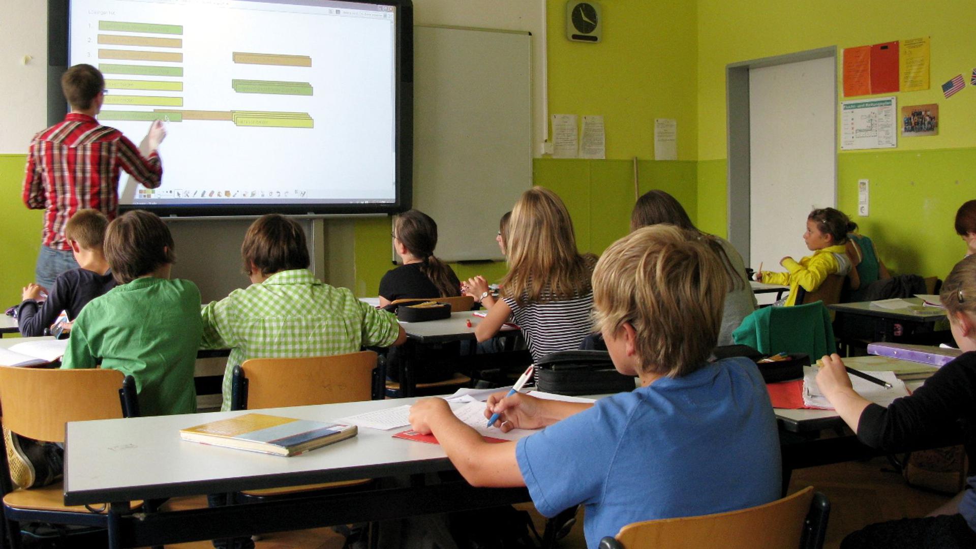 Finanzbildung an Schulen in Deutschland ist laut zwei Studien verbesserungswürdig.
