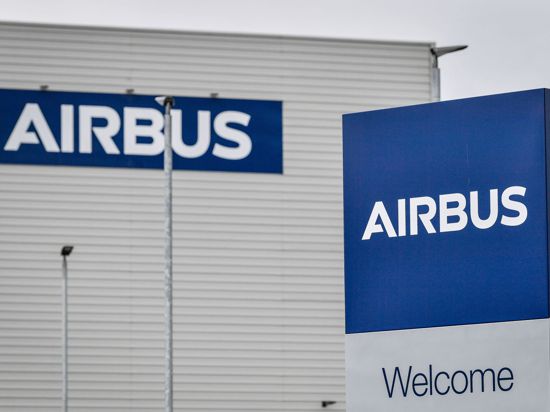 Airbus verzeichnet nach den ersten neun Monaten konzernweit einen bereinigten operativen Gewinn von knapp 3,4 Milliarden Euro.