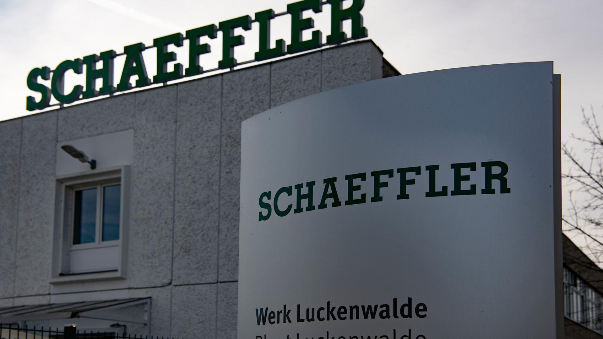 Der Automobilzulieferer Schaeffler schließt sein Werk im brandenburgischen Luckenwalde.