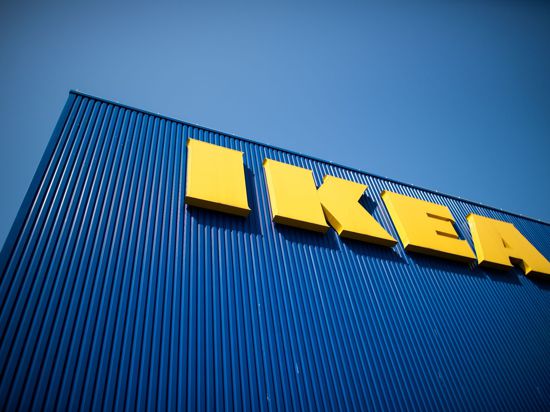 Das Möbelhaus Ikea plant kräftige Preiserhöhungen.