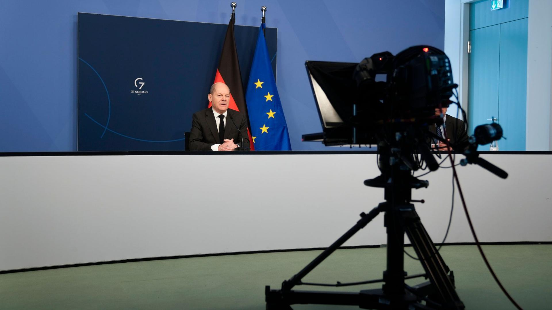 Bundeskanzler Olaf Scholz (SPD) hält eine Rede bei einer Videokonferenz im Rahmen des Weltwirtschaftsforums Davos Agenda 2022.