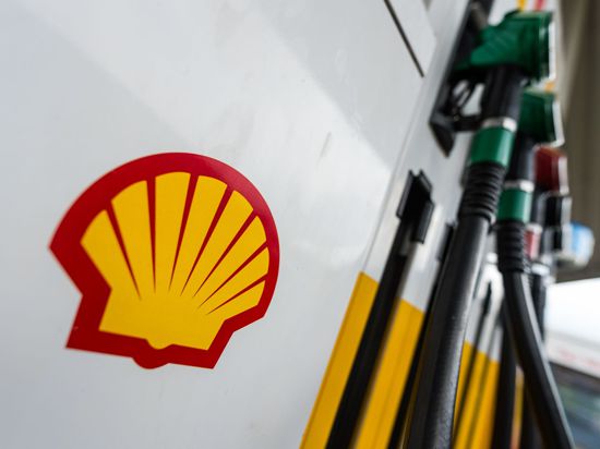 Bei Shell hatte das Jahr 2020 unter dem Strich zu einem Verlust von 21,7 Milliarden Dollar geführt.