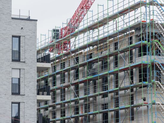 Neubauwohnungen, die nach dem KfW-Förderprogramm für Effizienzhäuser KfW55 der Kreditanstalt für Wiederaufbau entstehen.