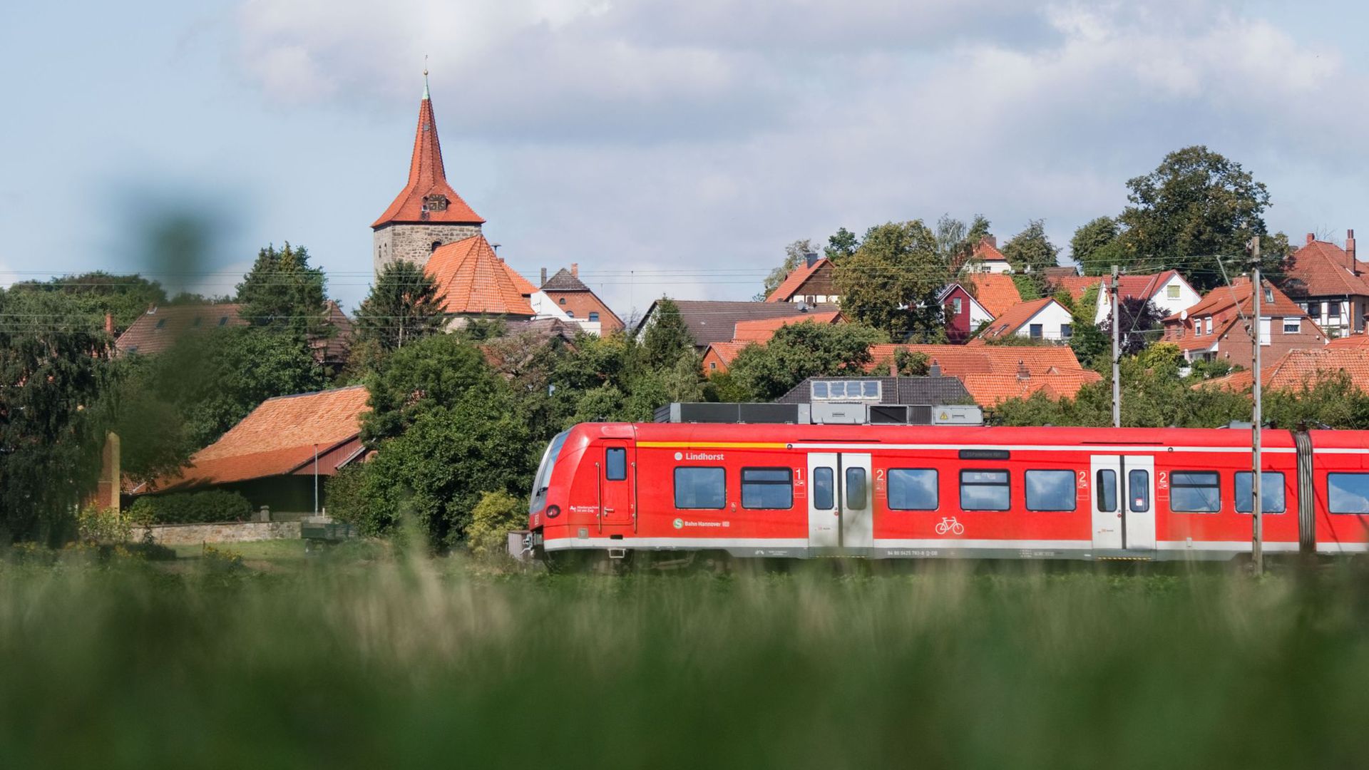 Für 9 Euro je Monat kann man im Juni, Juli und August unbegrenzt Bahnfahren im Nah- und Regionalverkehr – sofern die politischen Beschlüsse rechtzeitig fallen.