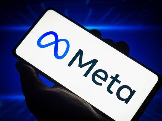 Meta-Logo auf einem Smartphone.