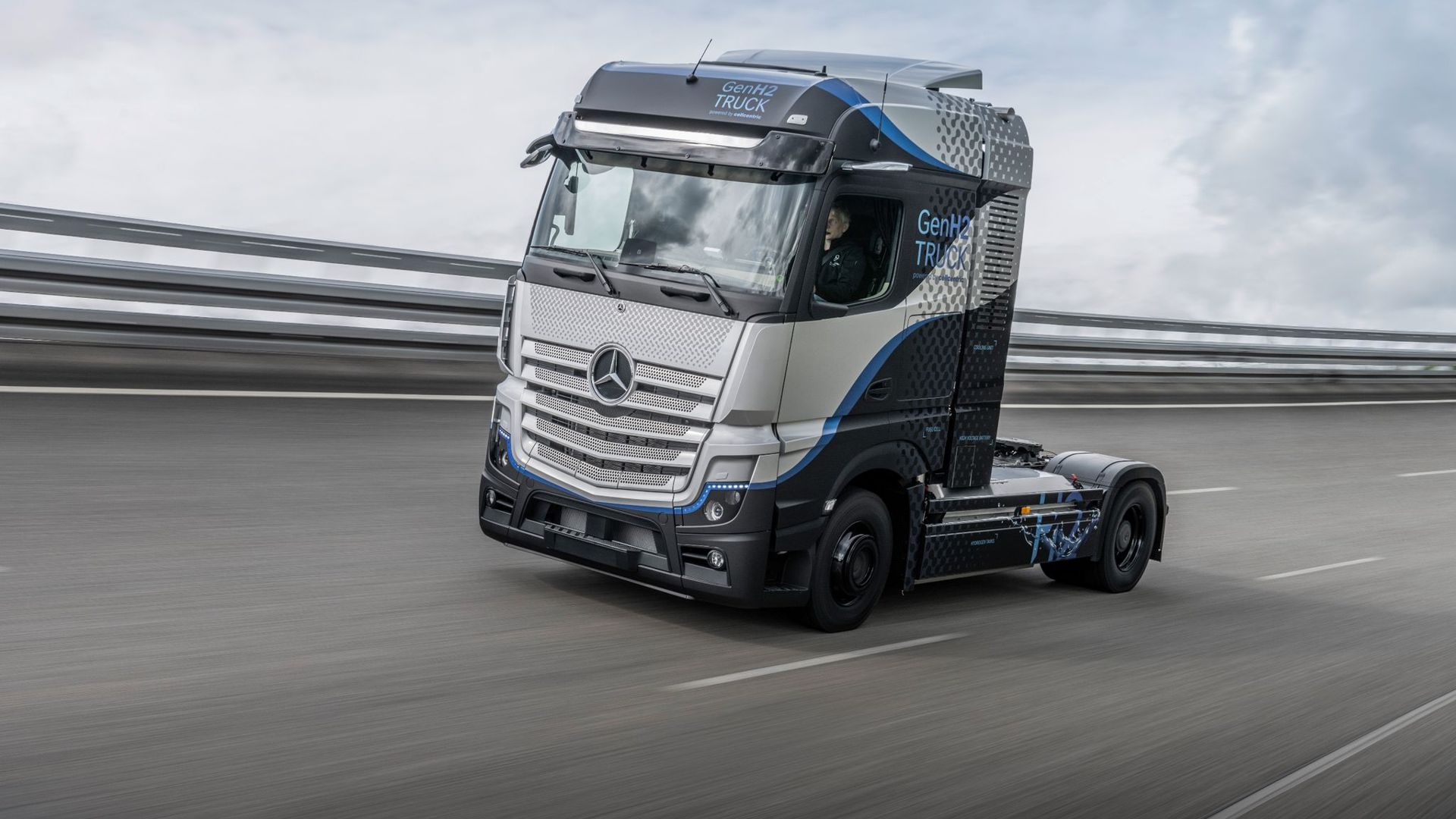 Ein GenH2 Truck der Firma Daimler Truck. Lastwagenhersteller stehen unter Druck, sich langfristig vom Verbrennermotor zu verabschieden.